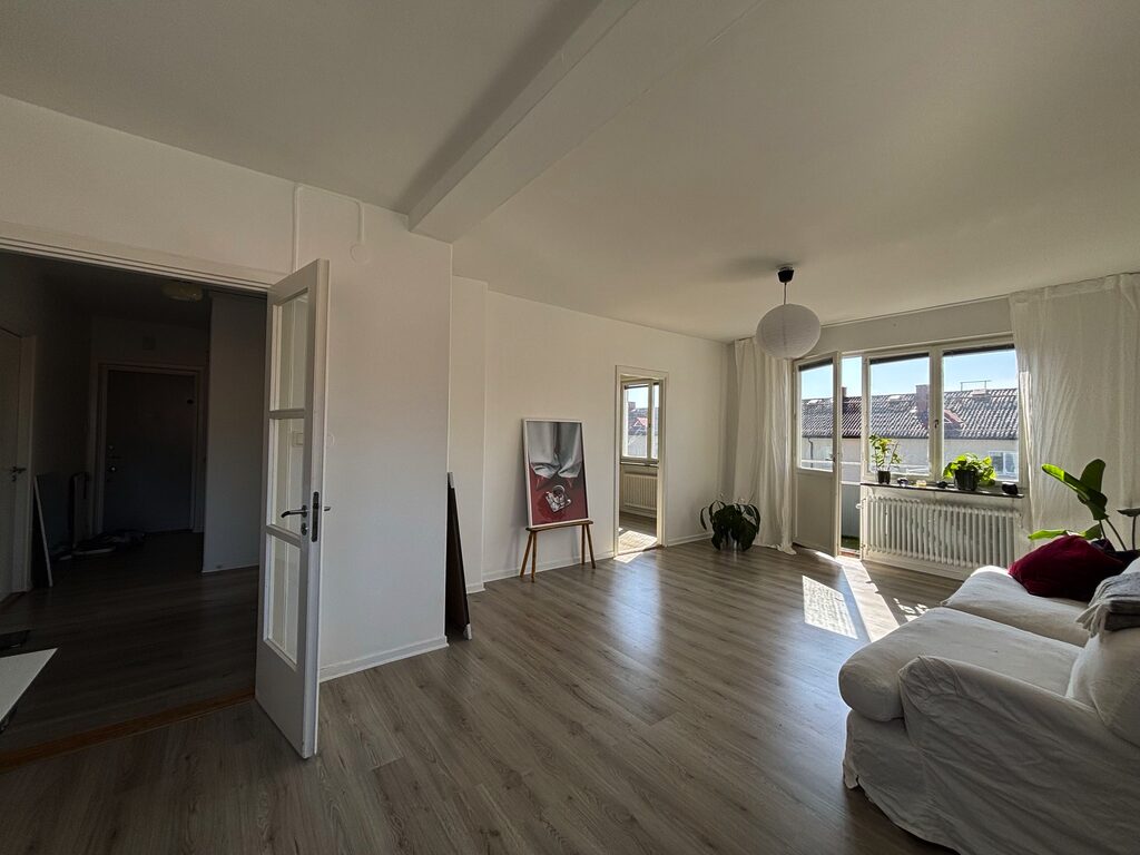 Lägenhetsbyte - Svalvägen 33