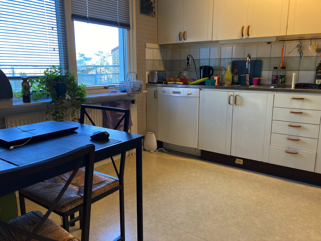 Lägenhetsbyte - Källarliden 20