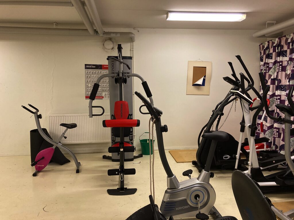 Lägenhetsbyte - Källarliden 20